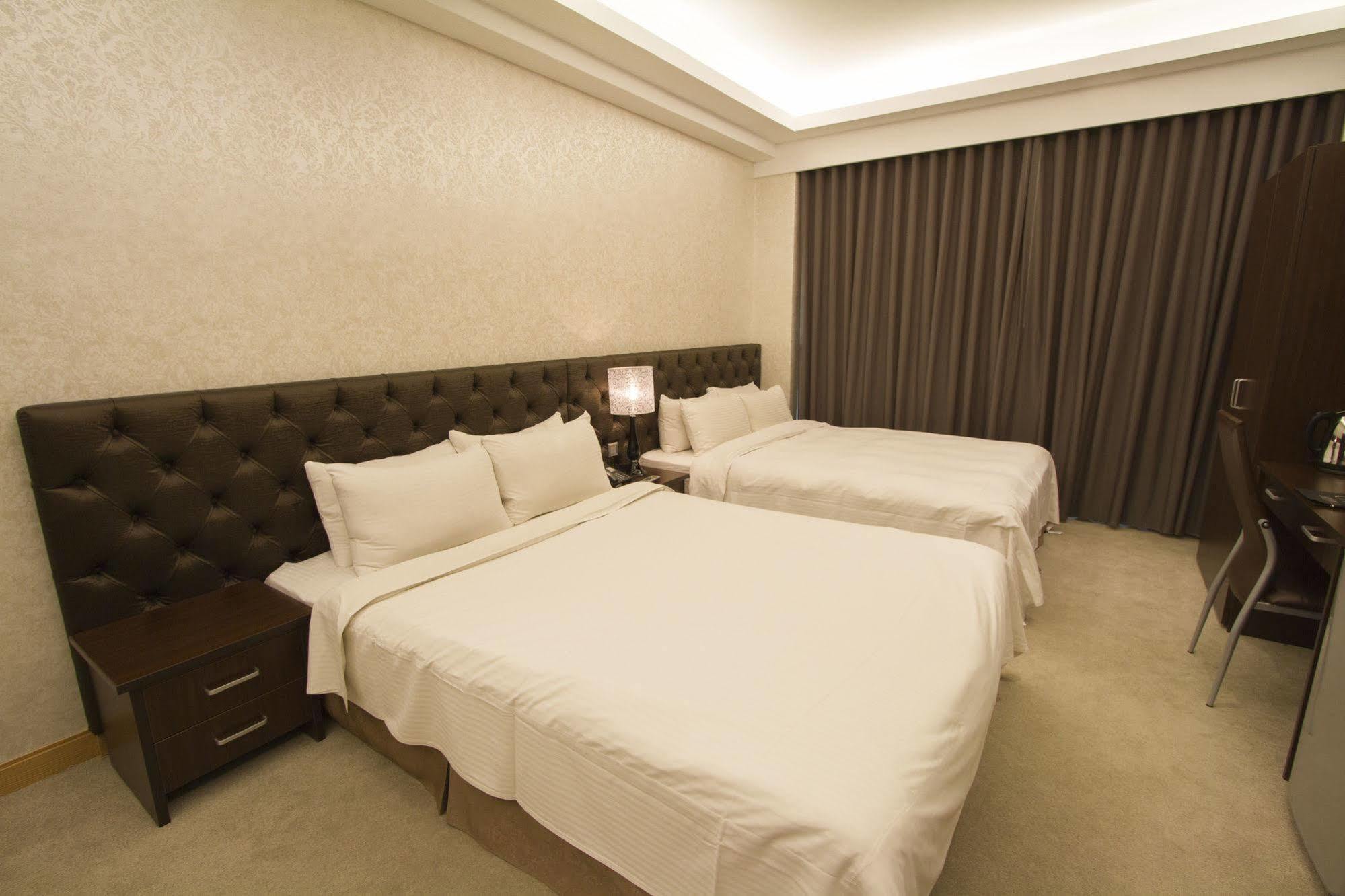 Hunt Champion Hotel Тайчжун Екстер'єр фото