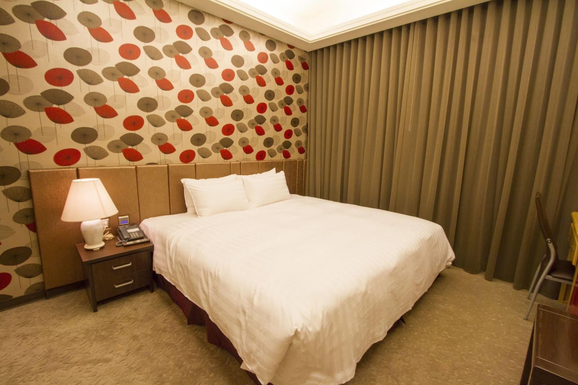 Hunt Champion Hotel Тайчжун Екстер'єр фото