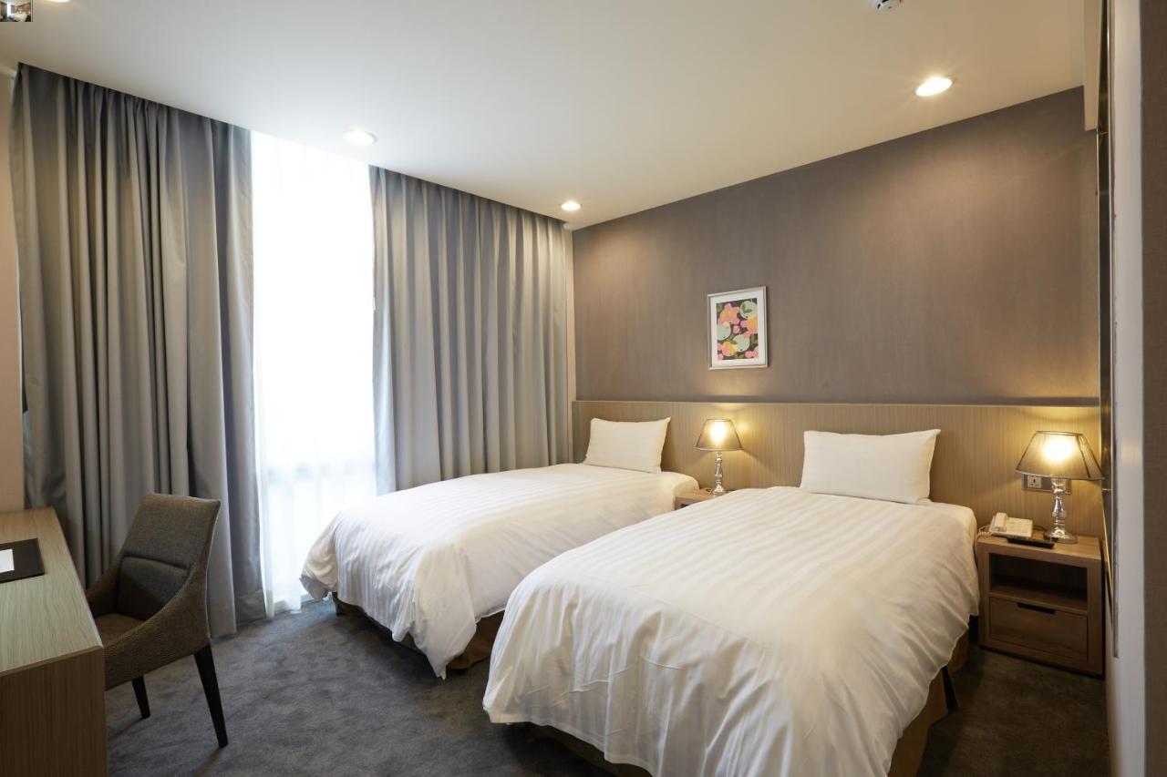 Hunt Champion Hotel Тайчжун Екстер'єр фото